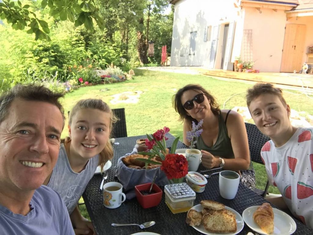 house sitting in Europe. Family housesitting in France