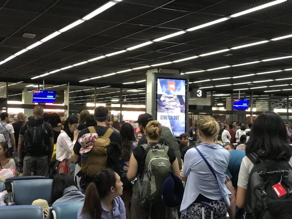 Lots of people in an airport line