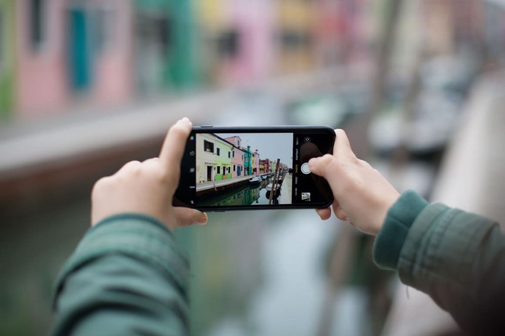 taking a photo with a Mobile phone in Italy