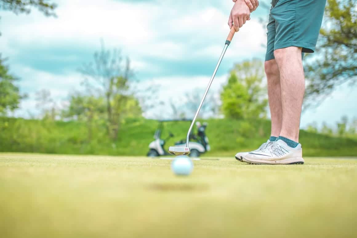 man playing golf in Charleston SC