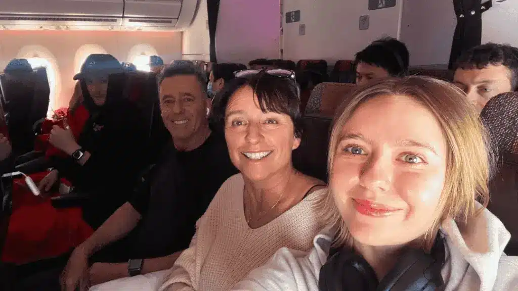 A family on a plane. How to sleep on a irplane