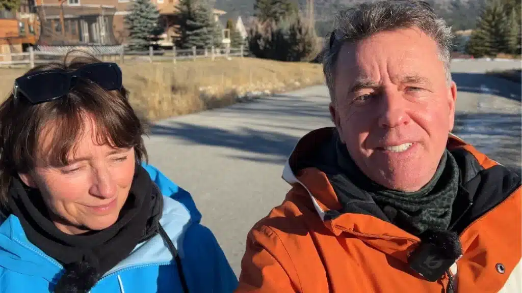 Brian and Liz, husband and wife, are in British Columbia, CANADA. They have packed their bags and, along with their two young adult kids, have embarked on a huge adventure: Housesitting for 3 months in British Columbia, CANADA. Join them today as they share their first impressions of returning to Canada with their kids and take you on a stroll through their very beautiful BC neighbourhood