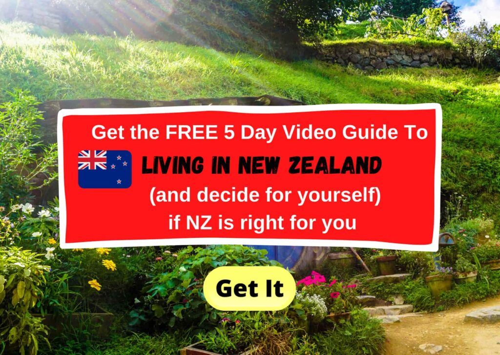 Living in New Zealand sign up form for a free guide